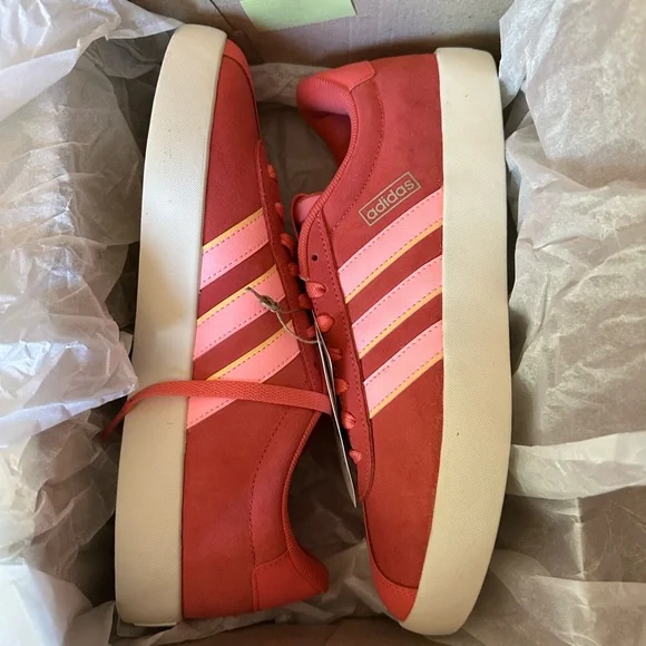 Adidas VL Court 3.0 Womens US 9.5. New With Box Pink and Red - Picture 5 of 7